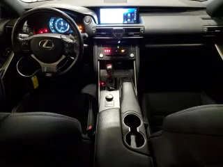 2018 Lexus IS 350 z VIN JTHCZ1D26J5015903, wystawiony jako Copart lot #72028814 z przebiegiem 46 503 mil mil oraz Tytuł czysty. Historia ofert i sprzedaży dostępna na DreamBid. Obrazek 8.
