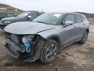 2023 Chevrolet Blazer LT z VIN 3GNKBHR44PS151103, wystawiony jako IAAI lot #41485281 z przebiegiem 37 351 mil mil oraz . Historia ofert i sprzedaży dostępna na DreamBid. Obrazek 18.