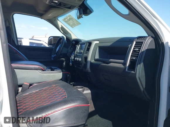 2015 Ram 2500 Tradesman with VIN 3C6UR5CJ8FG529510, listed as a IAAI auction lot 41708937 with 111,404 mi miles. Bid and sale history available at carsss.com. Image 5.