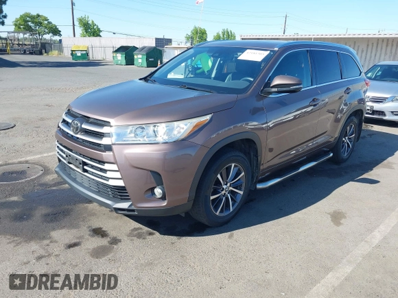 2017 Toyota Highlander XLE with VIN 5TDJZRFH4HS419151, listed as a IAAI auction lot 42181305 with 71,564 mi miles and . Bid and sale history available at DreamBid. Image 19.