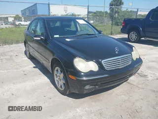 2002 Mercedes-Benz C 230/260/280/320 z VIN WDBRF61J62F195116, wystawiony jako IAAI lot #42253120 z przebiegiem 128 492 mil mil oraz . Historia ofert i sprzedaży dostępna na DreamBid. Obrazek 1.