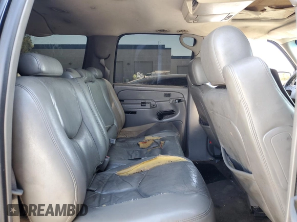 2004 Chevrolet Suburban LT with VIN 3GNEC16T84G297788, listed as a Copart auction lot 49790055 with 243,726 mi miles and Salvage Title. Bid and sale history available at carsss.com. Image 11.