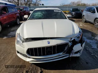 2017 Maserati Quattroporte z VIN ZAM56RRL5H1206129, wystawiony jako Copart lot #78311383 z przebiegiem 76 978 mil mil oraz . Historia ofert i sprzedaży dostępna na DreamBid. Obrazek 5.