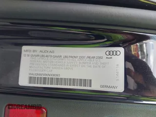 2019 Audi A4 Premium z VIN WAUGMAF45KN008083, wystawiony jako IAAI lot #41962385 z przebiegiem Nie podano mil oraz . Historia ofert i sprzedaży dostępna na DreamBid. Obrazek 9.