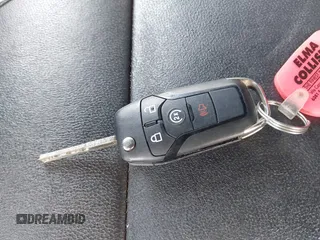 2020 Ford F-150 XL с VIN 1FTFX1E50LKD30620, выставлен на аукционе IAAI как лот 42689967 с пробегом 109 526 миль миль и . История ставок и продаж доступна на DreamBid. Изображение 11.