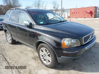 2008 Volvo XC90 V8 with VIN YV4CZ852481441399, listed as a IAAI auction lot 41758985 with 100,158 mi miles. Bid and sale history available at carsss.com. Image 1.