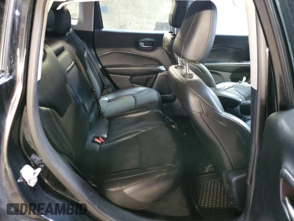 2019 Jeep Compass Latitude z VIN 3C4NJDBB6KT629924, wystawiony jako Copart lot #52282615 z przebiegiem 84 373 mil mil oraz Szkoda całkowita • Salvage title. Historia ofert i sprzedaży dostępna na DreamBid. Obrazek 11.