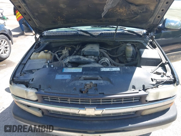 2000 Chevrolet Silverado 1500 LS with VIN 2GCEK19T2Y1379926, listed as a IAAI auction lot 42193073 with 371,952 mi miles. Bid and sale history available at carsss.com. Image 10.