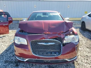 2016 Chrysler 300 with VIN 2C3CCAPGXGH282574, listed as a Copart auction lot 76237104 with 60,066 mi miles and Clean Title. Bid and sale history available at carsss.com. Image 5.