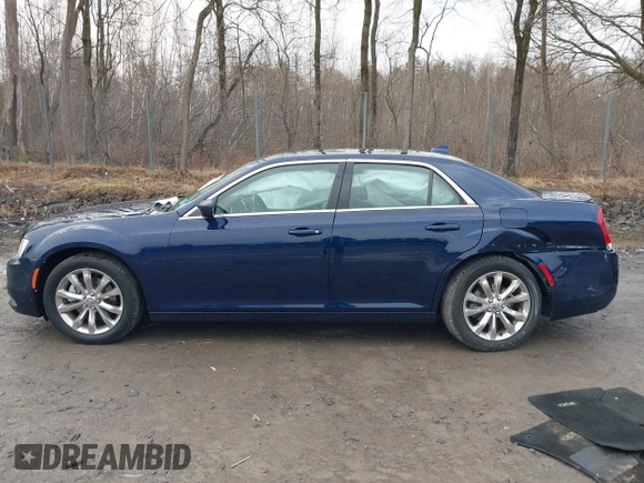 2016 Chrysler 300 Limited with VIN 2C3CCARG2GH182563, listed as a IAAI auction lot 41904232 with 61,949 mi miles and . Bid and sale history available at DreamBid. Image 14.