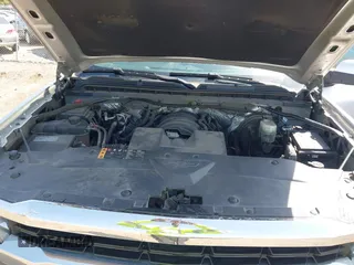 2017 Chevrolet Silverado 1500 LT with VIN 3GCPCREH2HG434873, listed as a IAAI auction lot 42039249 with 180,586 mi miles. Bid and sale history available at carsss.com. Image 10.