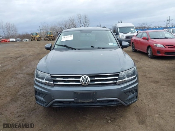 2020 Volkswagen Tiguan S with VIN 3VV0B7AX8LM146955, listed as a IAAI auction lot 41723537 with 55,816 mi miles. Bid and sale history available at carsss.com. Image 12.