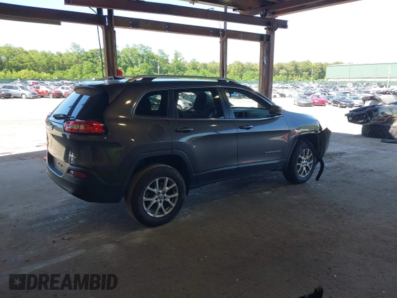 2018 Jeep Cherokee Latitude Plus with VIN 1C4PJMLB0JD512965, listed as a IAAI auction lot 42578881 with 48,290 mi miles and . Bid and sale history available at DreamBid. Image 4.