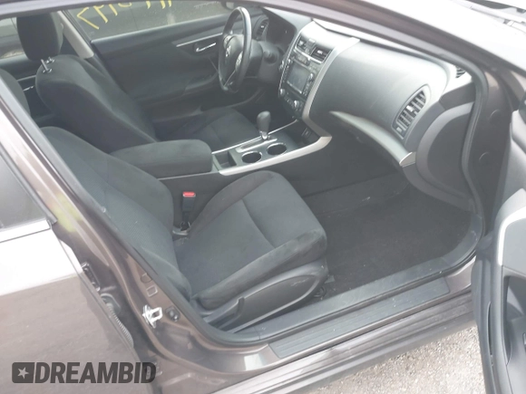2015 Nissan Altima SV with VIN 1N4AL3AP0FC222916, listed as a IAAI auction lot 41983997 with 133,088 mi miles and . Bid and sale history available at carsss.com. Image 5.