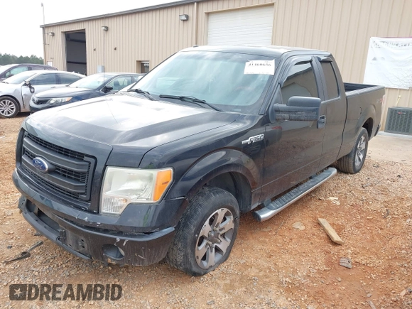 2013 Ford F-150 XL with VIN 1FTFX1CF9DKG19444, listed as a IAAI auction lot 41460656 with 186,309 mi miles. Bid and sale history available at carsss.com. Image 17.