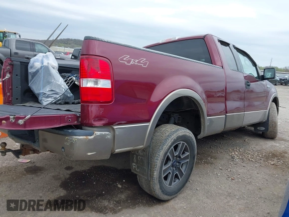 2004 Ford F-150 XLT with VIN 1FTPX14574NB92662, listed as a IAAI auction lot 41924652 with 141,694 mi miles and . Bid and sale history available at carsss.com. Image 4.