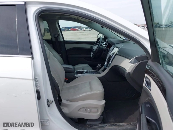 2014 Cadillac SRX Luxury Collection with VIN 3GYFNBE38ES528079, listed as a IAAI auction lot 41776576 with NaN miles. Bid and sale history available at carsss.com. Image 5.