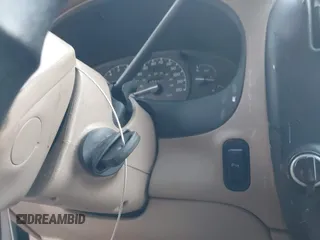 2000 Ford Explorer Eddie Bauer с VIN 1FMDU64E5YZB10754, выставлен на аукционе IAAI как лот 42410468 с пробегом 209 690 миль миль и . История ставок и продаж доступна на DreamBid. Изображение 11.