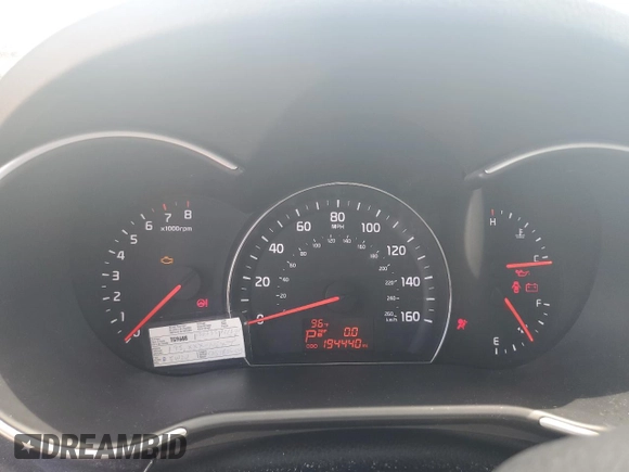 2015 Kia Sorento LX with VIN 5XYKTCA6XFG563967, listed as a Copart auction lot 62505855 with 194,440 mi miles and Clean title. Bid and sale history available at DreamBid. Image 9.