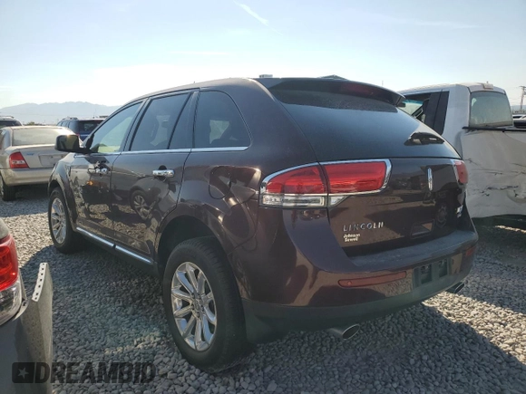 2011 Lincoln MKX with VIN 2LMDJ8JK2BBJ13009, listed as a Copart auction lot 70533664 with 93,933 mi miles and Salvage Title. Bid and sale history available at DreamBid. Image 2.