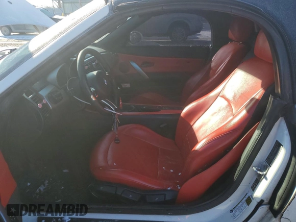 2006 BMW Z4 3.0i with VIN 4USBU33596LW58908, listed as a Copart auction lot 89403915 with 156,791 mi miles and Salvage title. Bid and sale history available at DreamBid. Image 7.