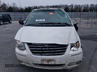 2006 Chrysler Town & Country LWB Limited with VIN 2A8GP64L46R640995, listed as a Copart auction lot 82841984 with 265,895 mi miles and Salvage Title. Bid and sale history available at carsss.com. Image 5.