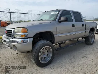 2004 GMC Sierra 1500 SLT z VIN 2GTEK13T241405721, wystawiony jako Copart lot #54399704 z przebiegiem 165 512 mil mil oraz Czysty tytuł • Clean title. Historia ofert i sprzedaży dostępna na DreamBid. Obrazek 1.