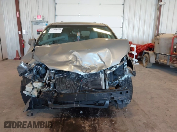2015 Toyota Sienna XLE with VIN 5TDYK3DCXFS534633, listed as a IAAI auction lot 42018593 with 128,421 mi miles. Bid and sale history available at carsss.com. Image 12.