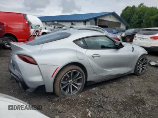 2021 Toyota GR Supra 2.0 with VIN WZ1DB2C07MW040454, listed as a Copart auction lot 66151204 with 30,415 mi miles and Clean Title. Bid and sale history available at carsss.com. Image 3.