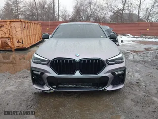 2021 BMW X6 xDrive40i with VIN 5UXCY6C07M9G44005, listed as a IAAI auction lot 41428636 with 65,670 mi miles. Bid and sale history available at carsss.com. Image 12.