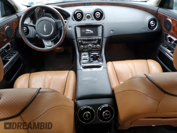 2017 Jaguar XJ R-Sport with VIN SAJWJ1CD0H8W12659, listed as a Copart auction lot 56292635 with 18,765 mi miles and Salvage Title. Bid and sale history available at DreamBid. Image 8.