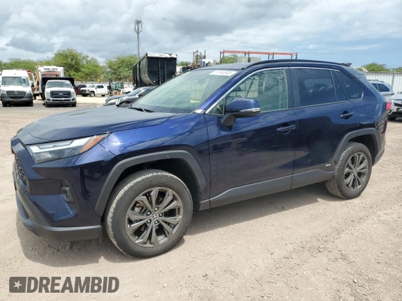 2023 Toyota RAV4 Hybrid XLE Premium z VIN JTMB6RFV1PD100836, wystawiony jako Copart lot #51694985 z przebiegiem 19 870 mil mil oraz Szkoda całkowita • Salvage title. Historia ofert i sprzedaży dostępna na DreamBid. Obrazek 1.