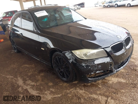 2011 BMW 3 Series 328i z VIN WBAPH7C54BA801967, wystawiony jako IAAI lot #42036369 z przebiegiem 110 830 mil mil oraz . Historia ofert i sprzedaży dostępna na DreamBid. Obrazek 1.