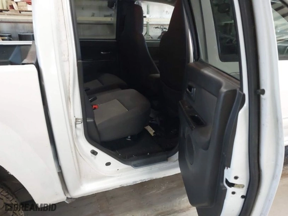 2012 Chevrolet Colorado LT w/1LT with VIN 1GCHTCFEXC8128458, listed as a IAAI auction lot 41758826 with 267,202 mi miles. Bid and sale history available at carsss.com. Image 8.