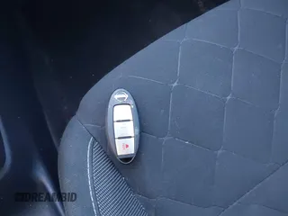 2020 Nissan Kicks S z VIN 3N1CP5BV7LL557951, wystawiony jako IAAI lot #41859008 z przebiegiem 46 566 mil mil oraz . Historia ofert i sprzedaży dostępna na DreamBid. Obrazek 11.