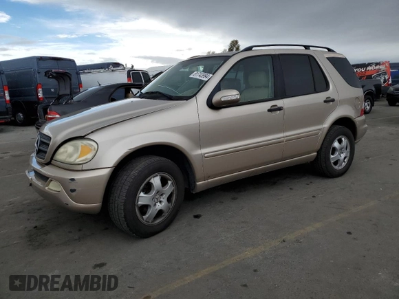2002 Mercedes-Benz M-Class with VIN 4JGAB54E32A363452, listed as a Copart auction lot 81743994 with 147,376 mi miles and Salvage Title. Bid and sale history available at carsss.com. Image 1.