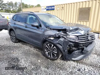 2023 Volkswagen Tiguan S z VIN 3VVFB7AX7PM113607, wystawiony jako Copart lot #71402454 z przebiegiem 23 801 mil mil oraz Szkoda całkowita • Salvage title. Historia ofert i sprzedaży dostępna na DreamBid. Obrazek 4.