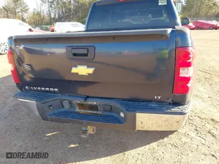 2007 Chevrolet Silverado 1500 LT w/1LT with VIN 2GCEC13C671544431, listed as a IAAI auction lot 41476046 with 133,476 mi miles. Bid and sale history available at carsss.com. Image 17.