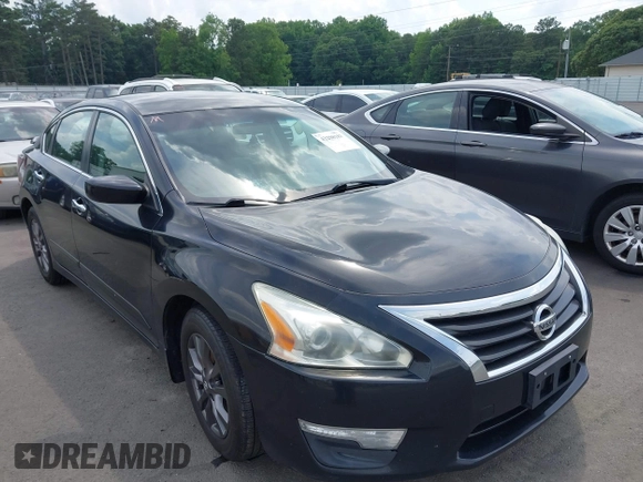 2015 Nissan Altima S z VIN 1N4AL3AP2FN405447, wystawiony jako IAAI lot #42298183 z przebiegiem 162 029 mil mil oraz . Historia ofert i sprzedaży dostępna na DreamBid. Obrazek 1.