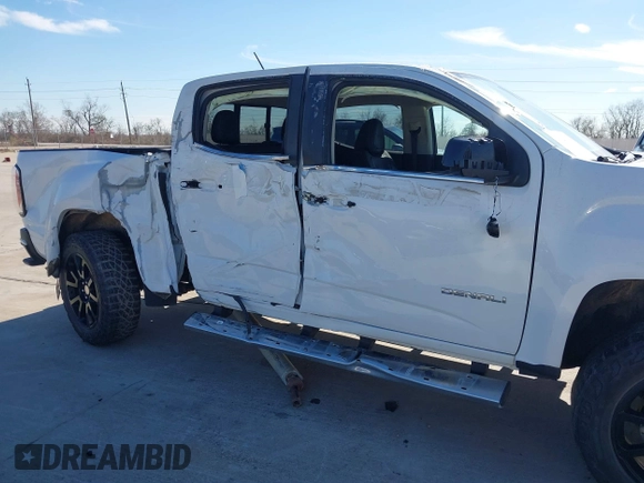 2018 GMC Canyon 4WD Denali with VIN 1GTG6EEN3J1262282, listed as a IAAI auction lot 41346221 with 104,348 mi miles. Bid and sale history available at carsss.com. Image 6.