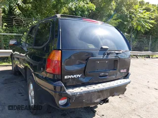 2005 GMC Envoy SLE with VIN 1GKDS13S452208252, listed as a IAAI auction lot 42357457 with 197,419 mi miles and . Bid and sale history available at DreamBid. Image 6.