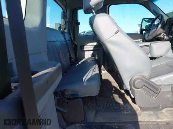 2014 Ford F-250 with VIN 1FD7X2BT1EEA74742, listed as a IAAI auction lot 41937930 with 268,877 mi miles and . Bid and sale history available at DreamBid. Image 8.