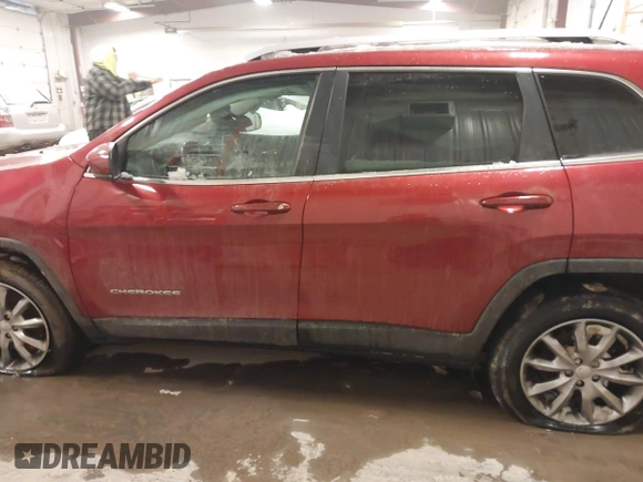 2017 Jeep Cherokee Limited z VIN 1C4PJMDB3HD216220, wystawiony jako IAAI lot #41576386 z przebiegiem 128 471 mil mil oraz . Historia ofert i sprzedaży dostępna na DreamBid. Obrazek 14.