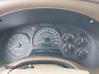 2003 Chevrolet TrailBlazer LS with VIN 1GNDS13S732101387, listed as a IAAI auction lot 41847763 with 172,939 mi miles. Bid and sale history available at carsss.com. Image 7.