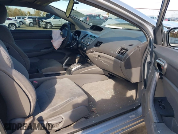 2008 Honda Civic Cpe LX with VIN 2HGFG12688H503166, listed as a IAAI auction lot 40949573 with 166,571 mi miles. Bid and sale history available at carsss.com. Image 5.