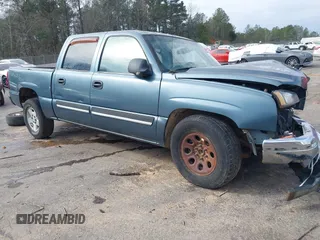 2006 Chevrolet Silverado 1500 LT1 with VIN 2GCEC13T961181427, listed as a IAAI auction lot 41555323 with Not Provided miles. Bid and sale history available at carsss.com. Image 1.