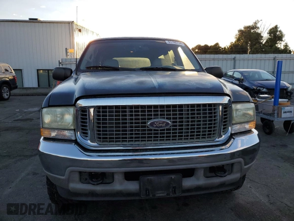 2002 Ford Excursion XLT with VIN 1FMNU41SX2EA41688, listed as a Copart auction lot 81190734 with 105,471 mi miles and Clean Title. Bid and sale history available at DreamBid. Image 5.