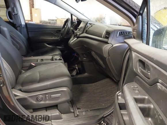2024 Honda Odyssey EX-L with VIN 5FNRL6H65RB018633, listed as a IAAI auction lot 41801512 with 22,103 mi miles and . Bid and sale history available at DreamBid. Image 5.