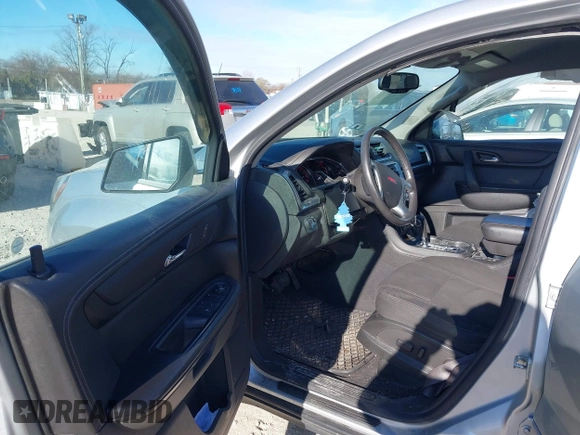2015 GMC Acadia SLE with VIN 1GKKRPKD4FJ175950, listed as a IAAI auction lot 41040757 with 147,443 mi miles. Bid and sale history available at carsss.com. Image 5.