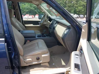 2008 Ford Expedition SSV with VIN 1FMFU16518LA82687, listed as a IAAI auction lot 42420358 with 265,228 mi miles and . Bid and sale history available at DreamBid. Image 5.